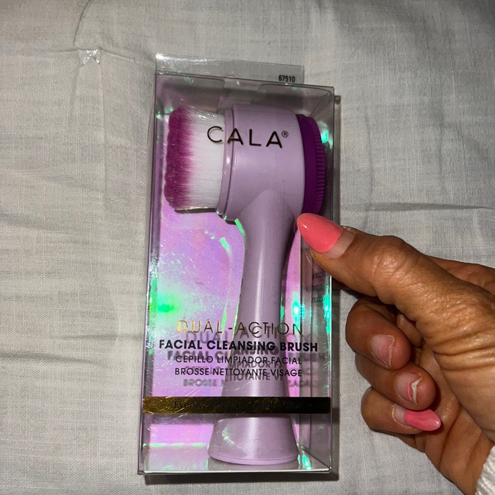 CALA dual action facial cleansing brush brand new